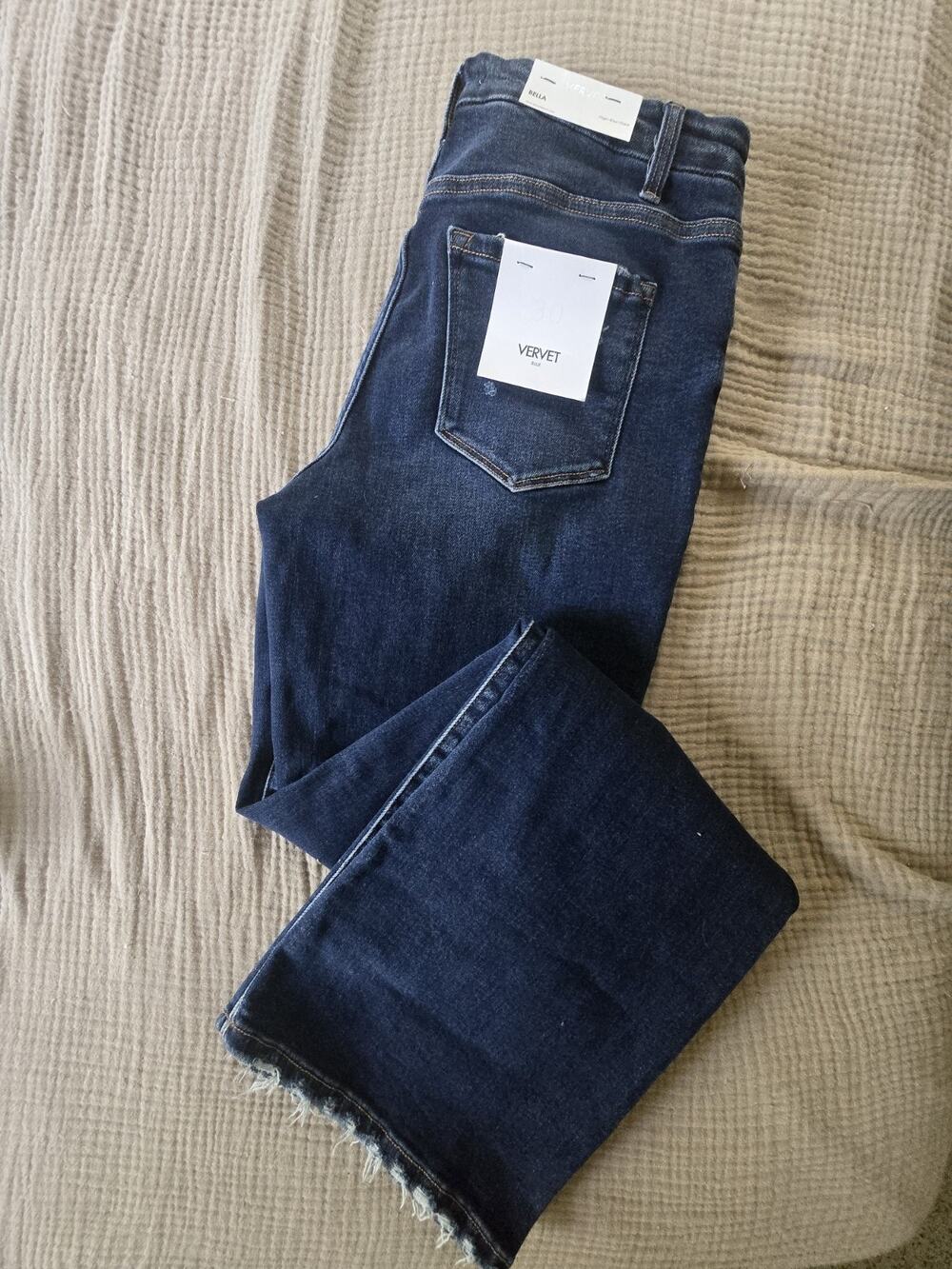 NEW Vervet By Flying Monkey Bella Flare Jeans Restructure 30 x 34 long tall tags
